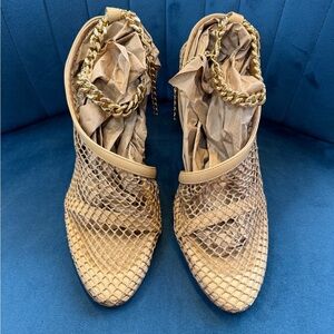 Bottega Veneta Mesh Chain Heels Size 40 Nude Gold Designer Luxury Made in Italy